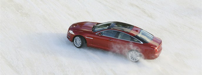 jaguar_xj_awd_046_Cropper_Header.jpg